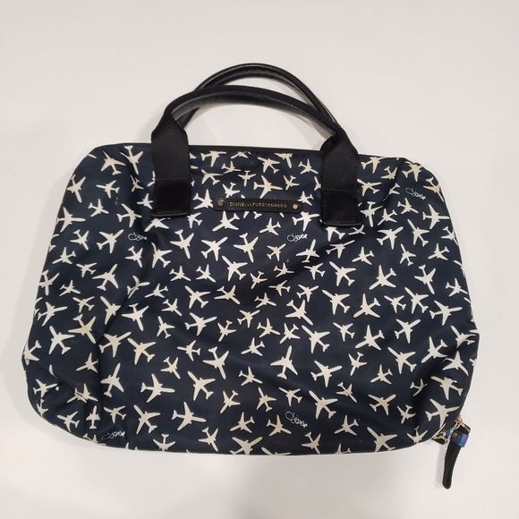 Diane Von Furstenberg Handbags - Diane von Furstenberg Voyage Airplane Midnight Print Nylon Train Case Bag